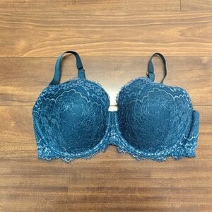 Elegant Victoria's Secret Lace Underwire Bra - Teal